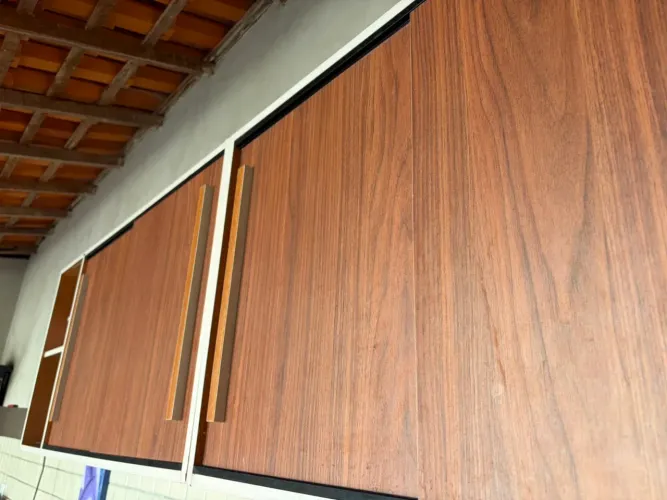 Armário de cozinha Mdf amadeirado