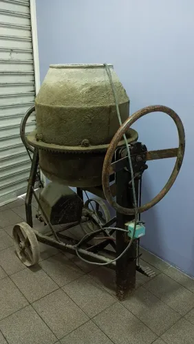 Betoneira 120L