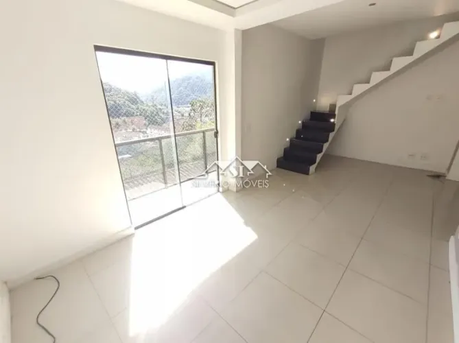 Casa- Petrópolis, Alto da Serra