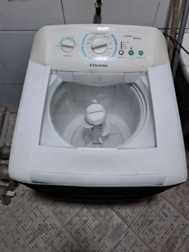 Máquina de lavar 12k Eletrolux 