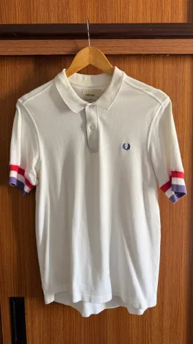 camiseta polo fred perry branca  M