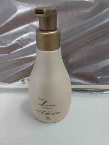Hidratante corporal perfumado Luna radiante 300ml