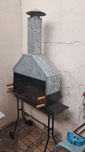 Churrasqueira para espetinho 