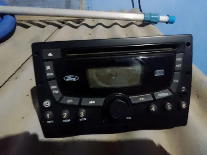 Vendo rádio original da ford 100$