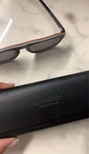 Óculos Burberry