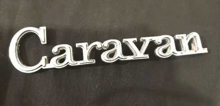 "CARAVAN" Emblema original intacto 