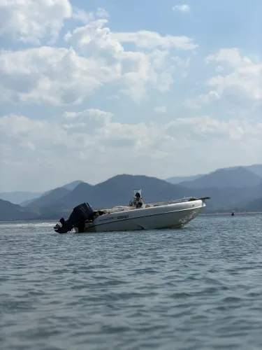 LANCHA FLY FISH 2016 COM MOTOR  90 HP YAMAHA 4 TEMPO 2016