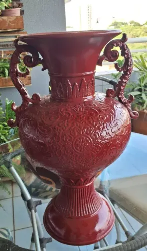 Bela anfora em resina italiana 48cm 