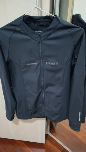 Blusa woom carbon GG