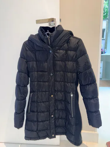 Casaco Puffer Calvin Klein dupla camada feminino
