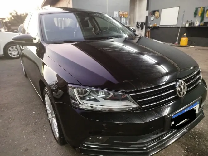 Volkswagen Jetta Comfortline 1.4 TSI 16V 4P Aut. 2017