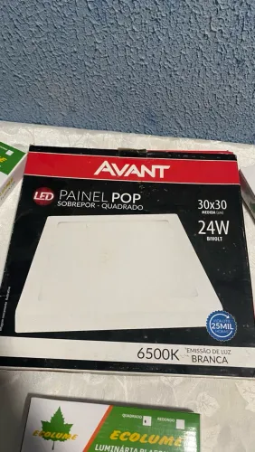 Luminária LED de Sobrepor Bivolt - Novas, Nunca usadas!