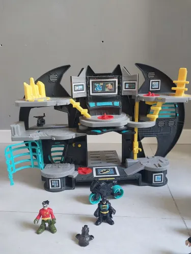 Imaginext castelos e bonecos