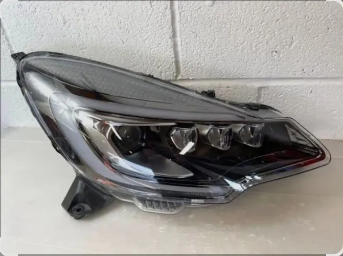 Faróis Full led e lanternas 3D DS3