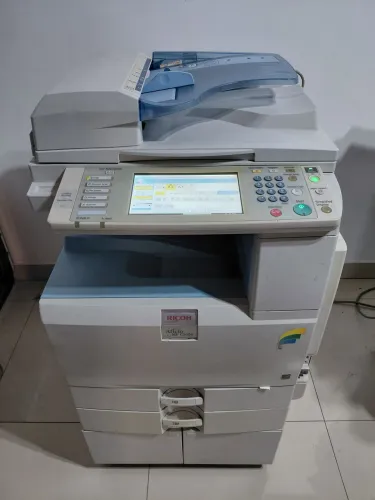 Impressora Laser Ricoh 2050 Colorida muito econômica 