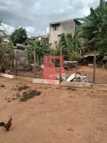 Lote com grande parte plana, em boa localização e próximo da Avenida Américo Vespúcio no b