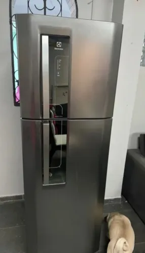 Geladeira Eletrolux inox ( entrego)