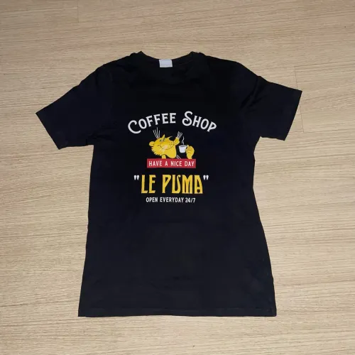Camiseta Puma "Le Puma" Coffee Shop