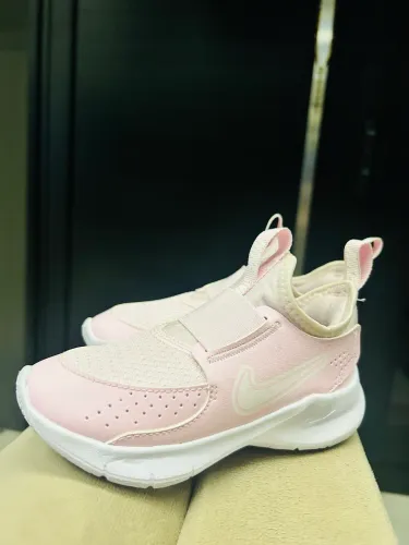 Tênis Nike - TAM 23