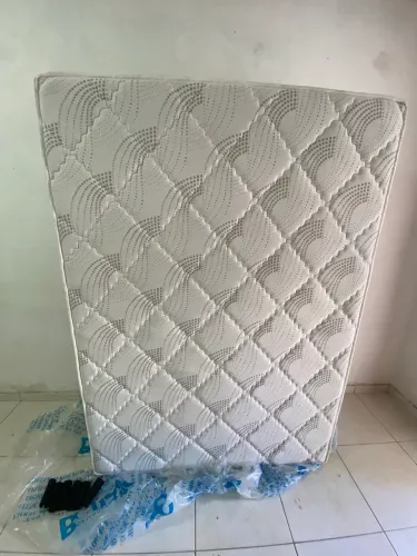 Cama box espuma D28