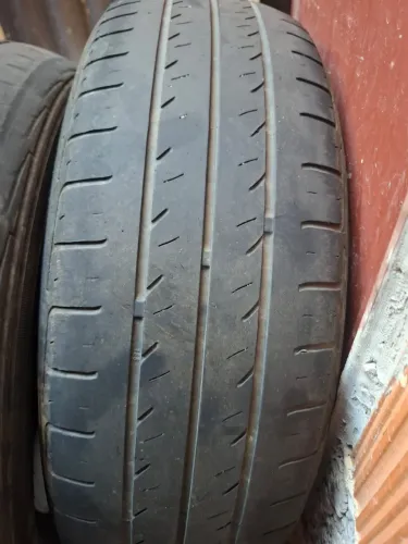 Vendo 2 pneus
