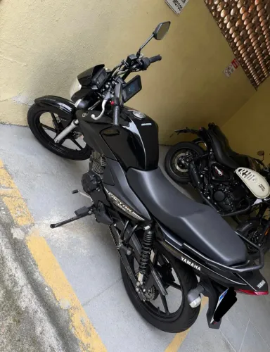 Yamaha Factor Preta, 2020. 