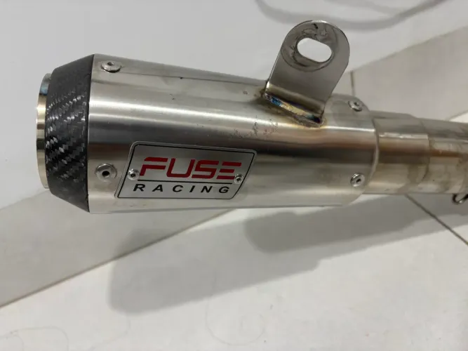 Escapamento esportivo FUSE RACING Gsx