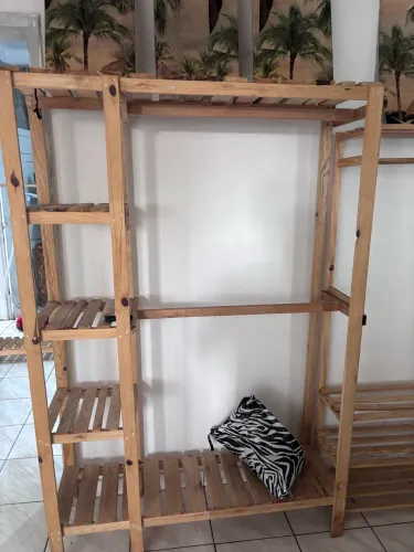 Arara cabideiro para roupas 