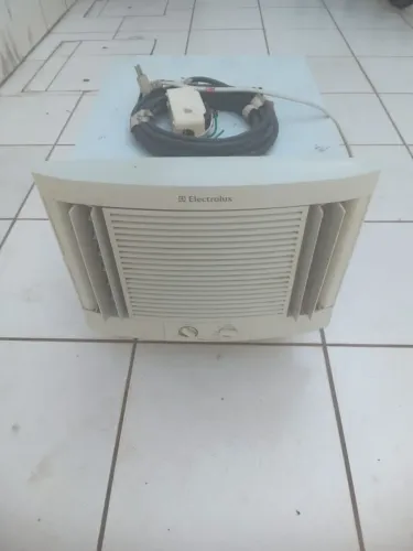 Ar condicionado Electrolux ECO7F 220v