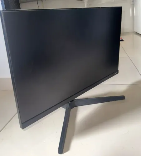 Monitor Samsung 76Hz