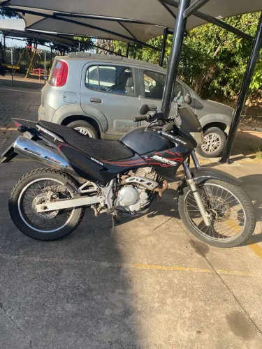 Nx Falcon 400 ano 2004