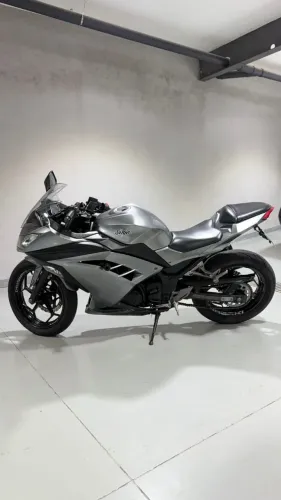 KAWASAKI NINJA 300