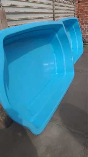 Piscina de fibra de vidro 