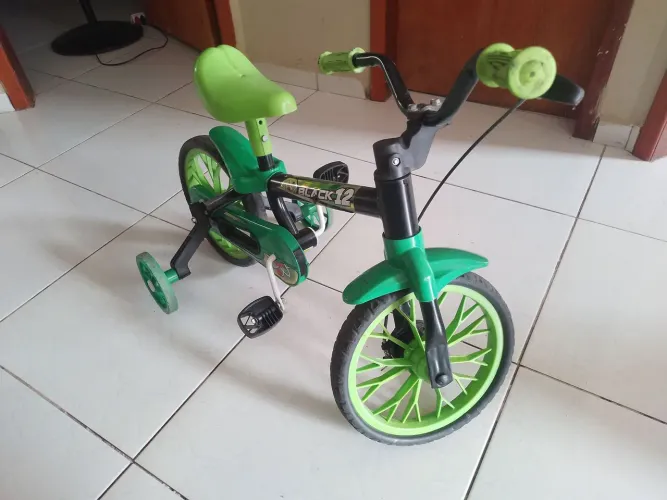 Bicicleta infantil aro 12 Nathor Verde