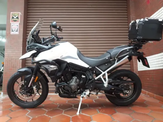 Triumph Tiger 900 GT 2021.