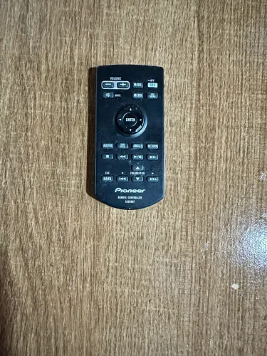 Controle multimídia piooner