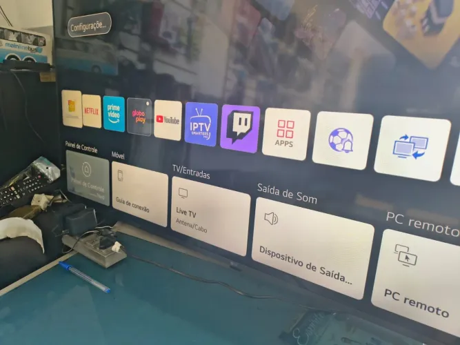 Smartv LG 55 polegadas 55UQ8050PSB!QLED! Oportunidade!1650,00 a Vista!