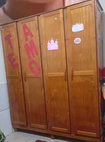 Guarda roupa de casal