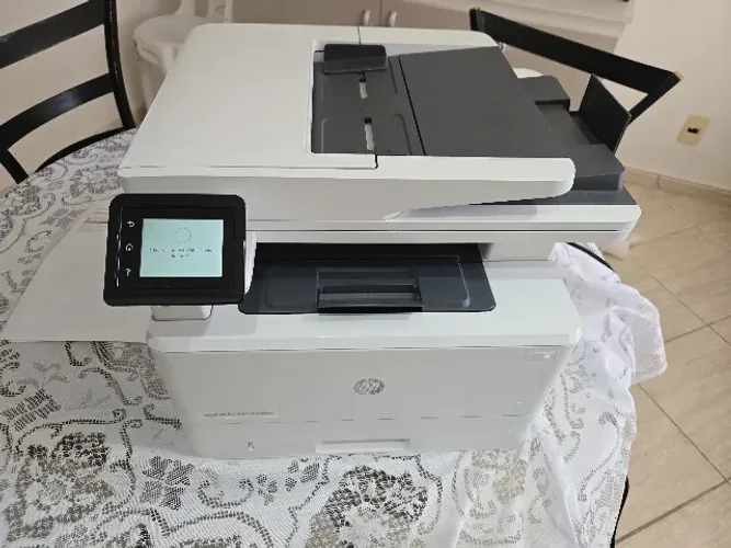 Multifuncional HP m428fdw