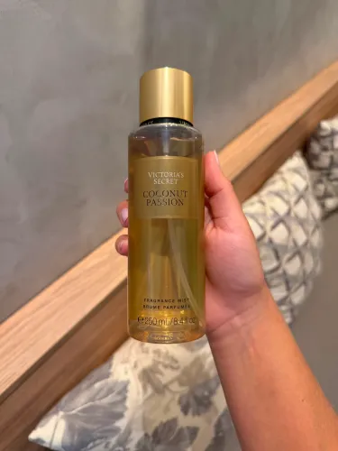Vendo Body Splash coconout nunca usado