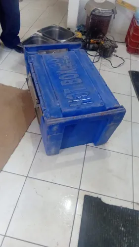 Caixas para uso de eventos/ armazenamento de comidas 