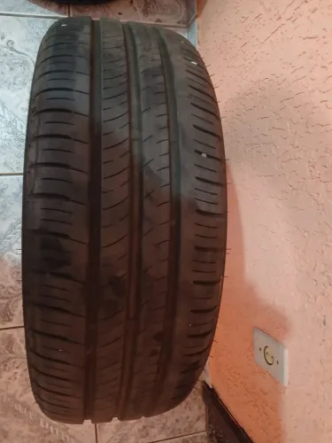 Pneu dunlop aro 16 semi novo