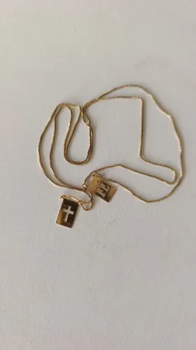 Cordão masculino escapulário Cruz banhado a ouro 