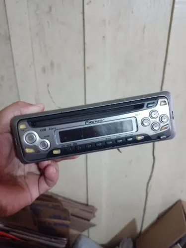Radio toca cd pioneer