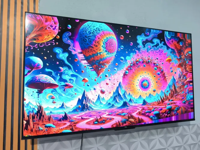 SMART TV 50 ANDROID 4K ,,, COMANDO DE VOZ ? MODERNA