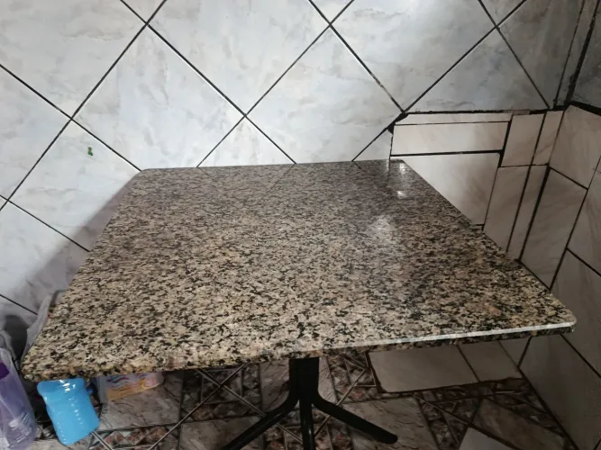 Vendo pedra de mármore para mesa