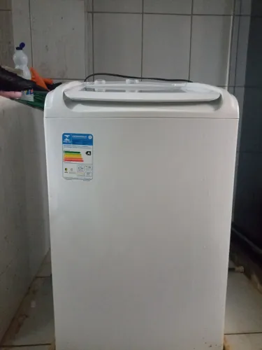 VENDO MÁQUINA DE LAVAR