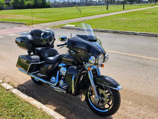 Harley-Davidson Ultra Limited 114 Preta ? Impecável | Touring Premium