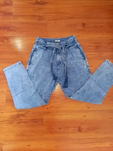 Calça jeans linda (veste 38/40)