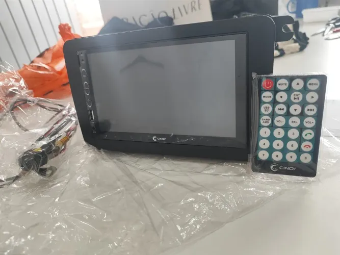 Vendo Som Multimídia Com Câmera De Ré Para Carro